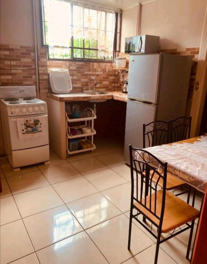 Bamboo Arenal Apartment La Fortuna ภายนอก รูปภาพ